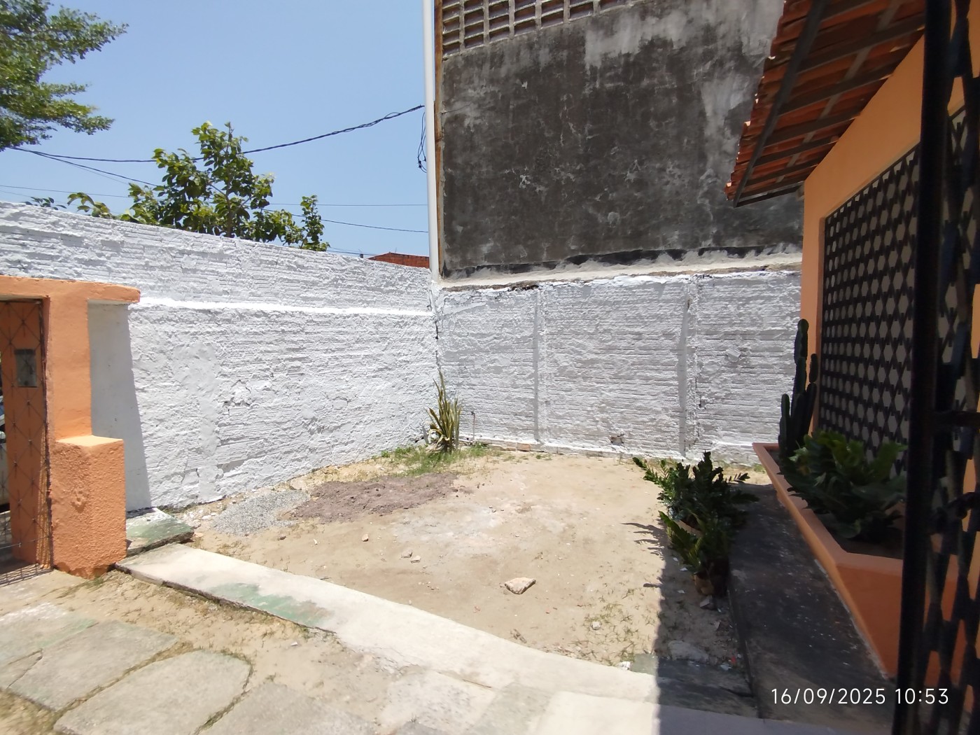 Casa para alugar com 2 quartos, 100m² - Foto 4