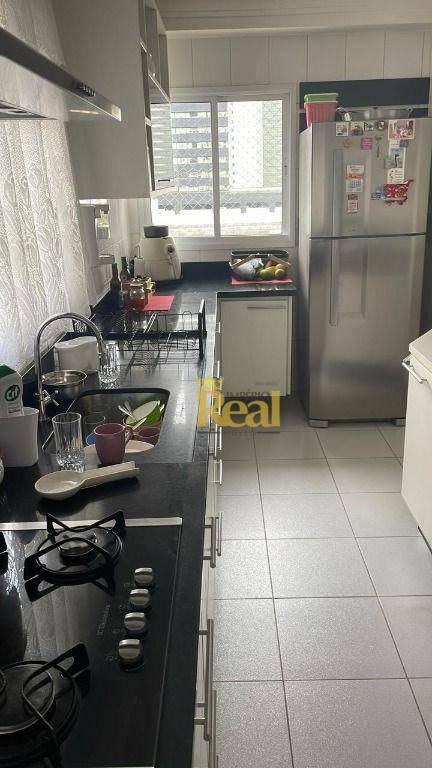 Apartamento à venda com 3 quartos, 108m² - Foto 2