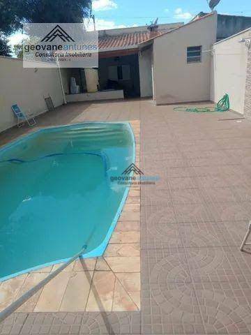 Casa à venda com 3 quartos, 300M2 - Foto 2