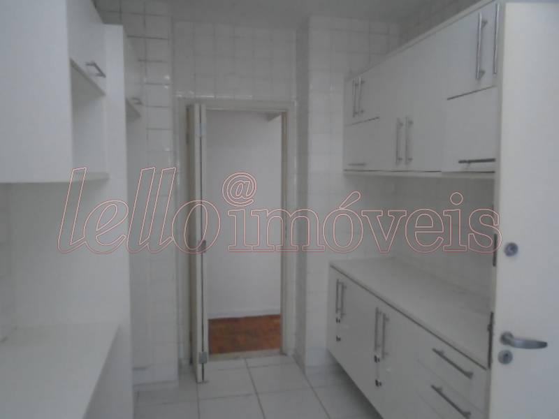 Apartamento para alugar com 2 quartos, 100m² - Foto 11