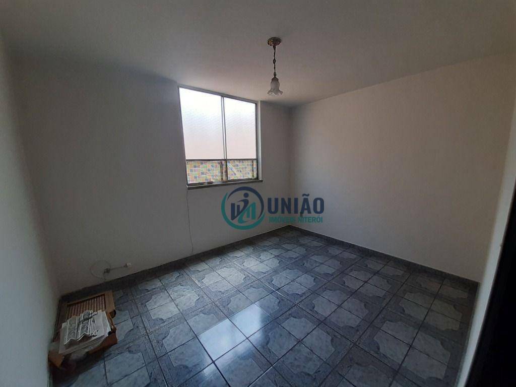 Apartamento à venda com 2 quartos, 70m² - Foto 10