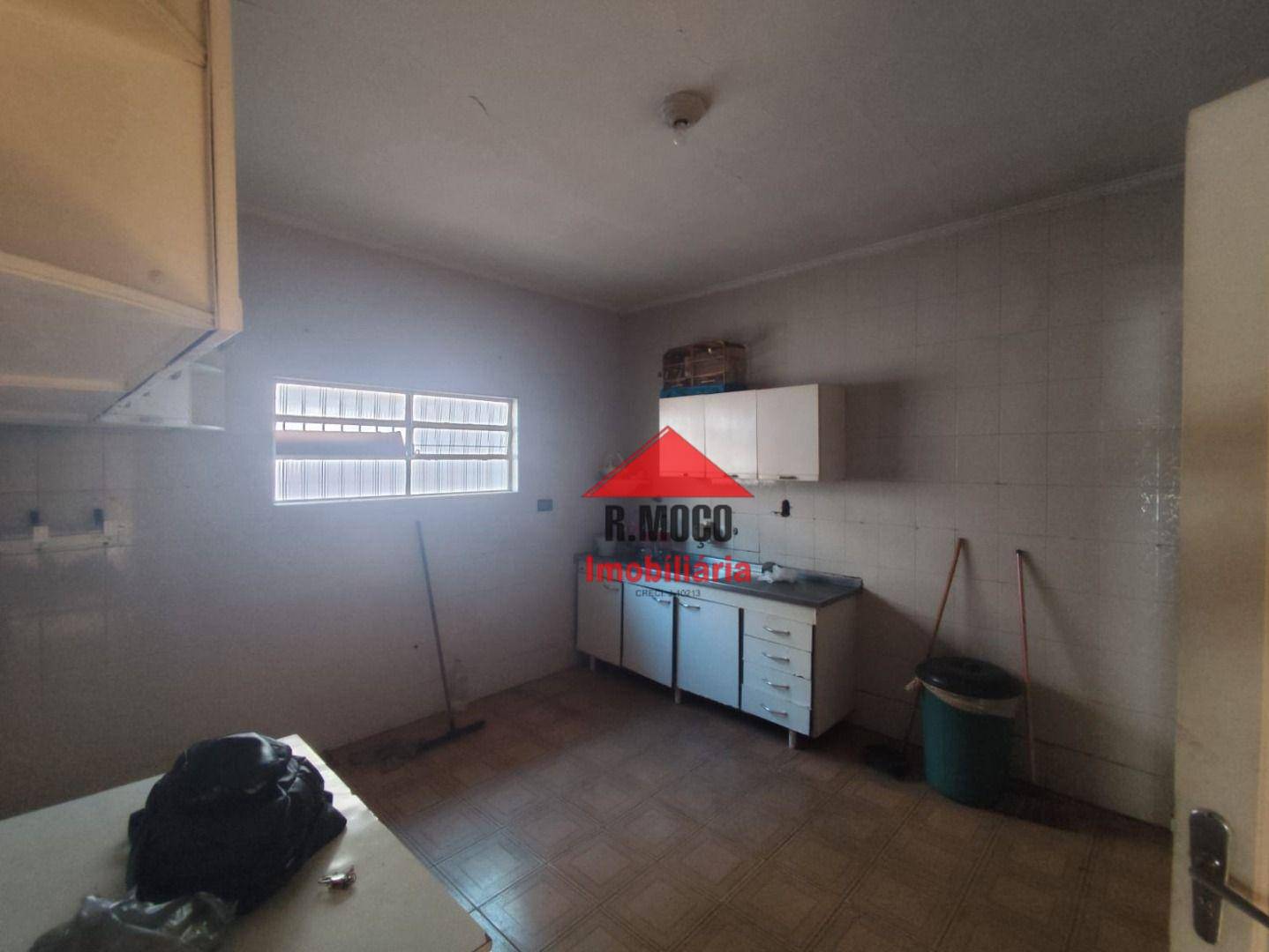 Casa para alugar com 2 quartos, 151m² - Foto 15