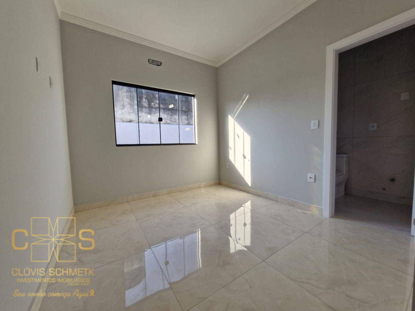 Casa à venda com 3 quartos, 82m² - Foto 5