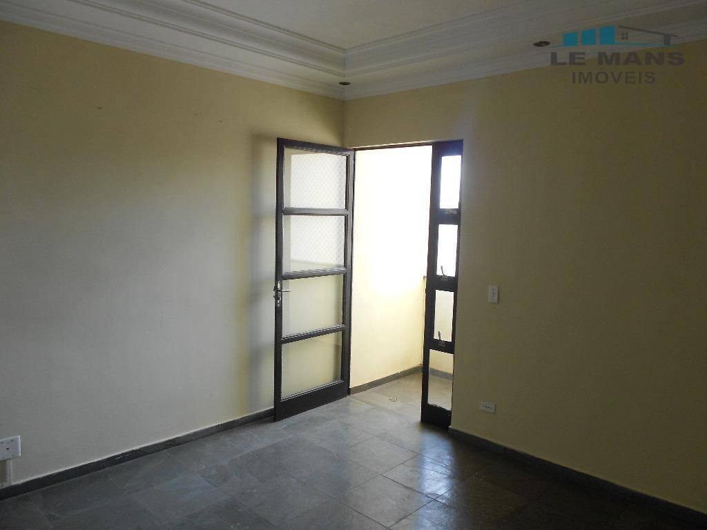 Apartamento à venda com 2 quartos, 54m² - Foto 3