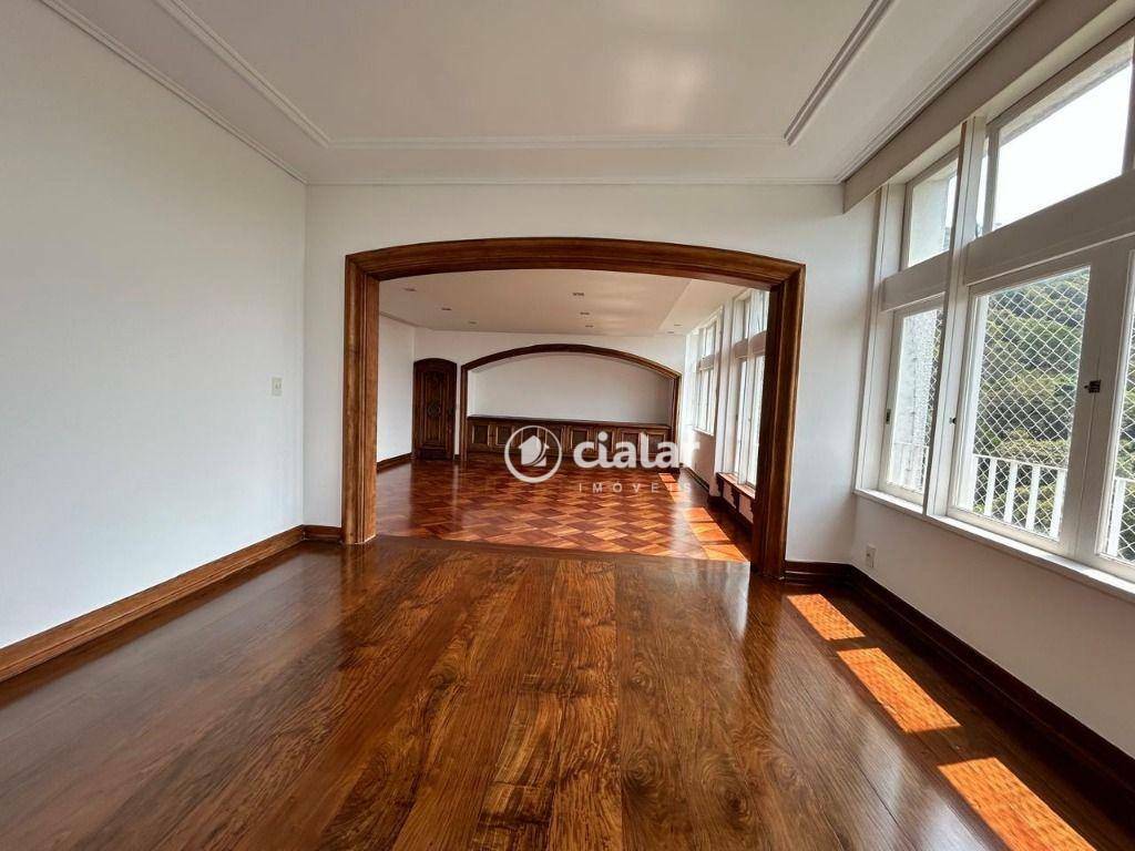 Apartamento à venda com 4 quartos, 152m² - Foto 4