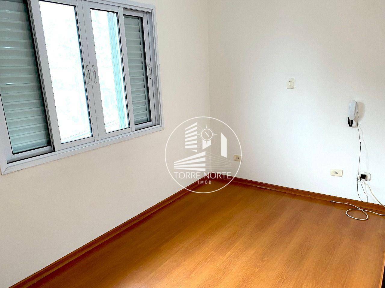 Casa à venda com 4 quartos, 270m² - Foto 14