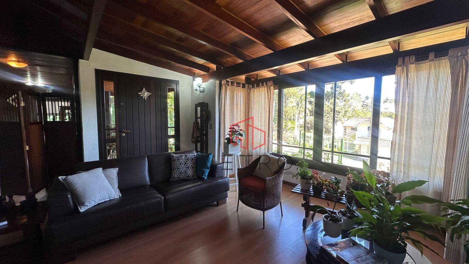 Casa, 3 quartos, 250 m² - Foto 4