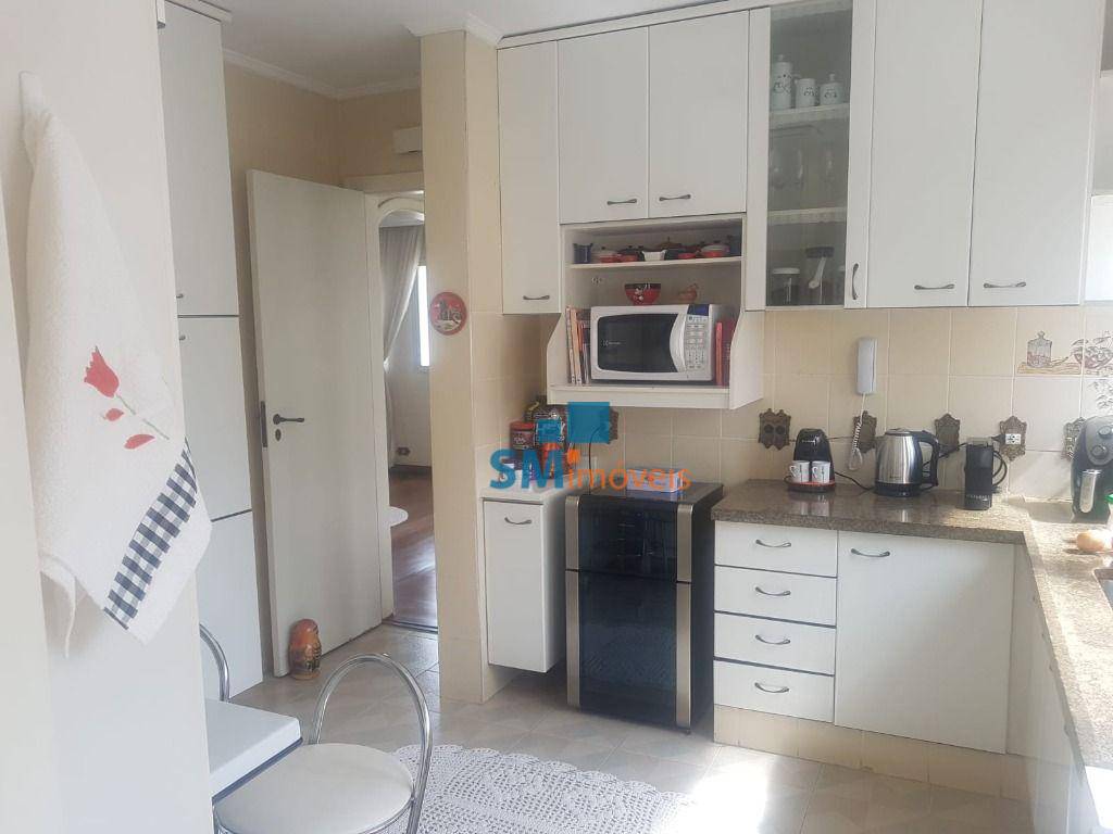 Apartamento à venda com 3 quartos, 198m² - Foto 8