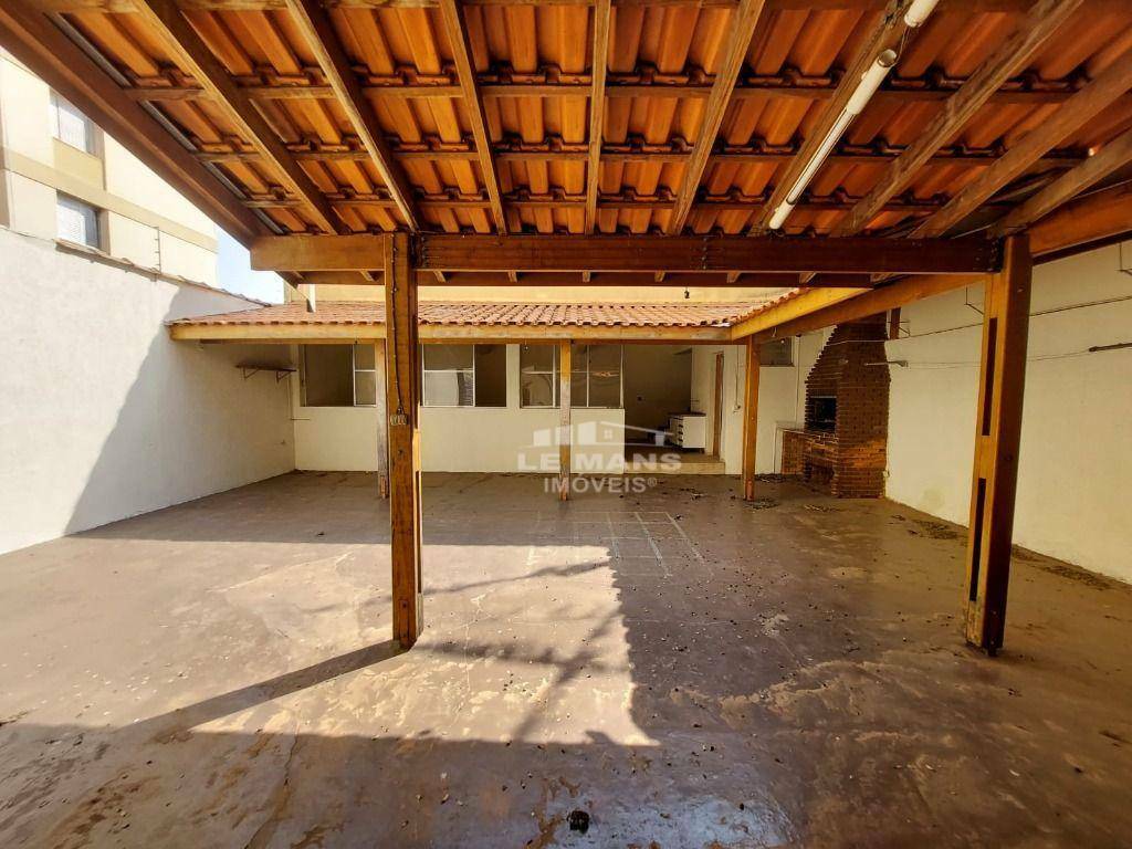 Casa à venda com 3 quartos, 327m² - Foto 14