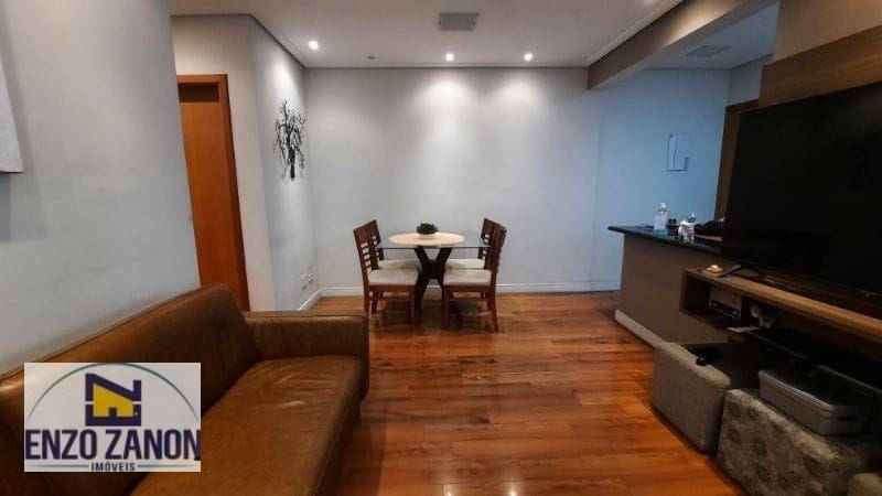 Apartamento à venda com 2 quartos, 70m² - Foto 3