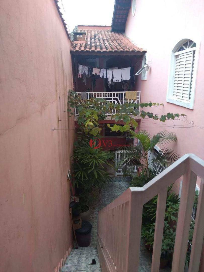 Sobrado à venda com 4 quartos, 180m² - Foto 16