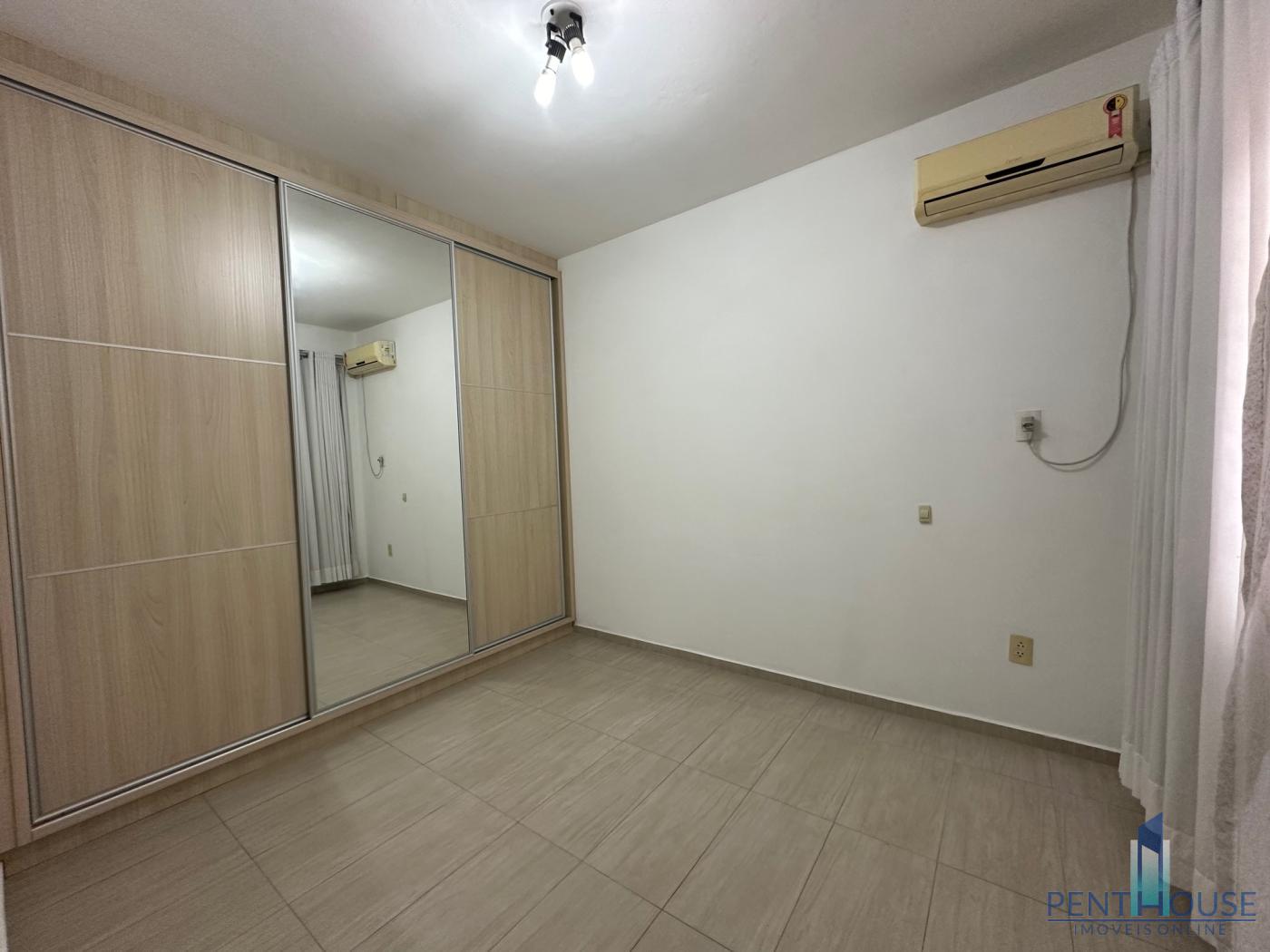 Casa à venda com 4 quartos, 202m² - Foto 6