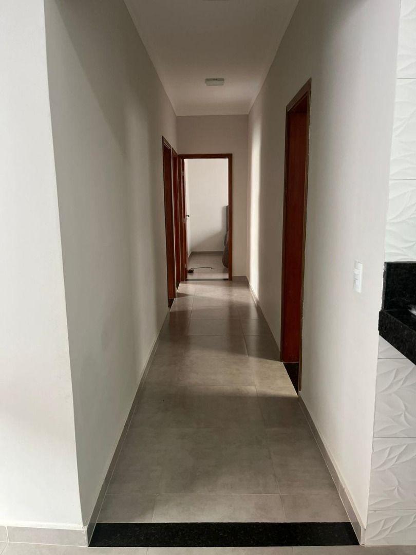 Casa à venda com 3 quartos, 200m² - Foto 8