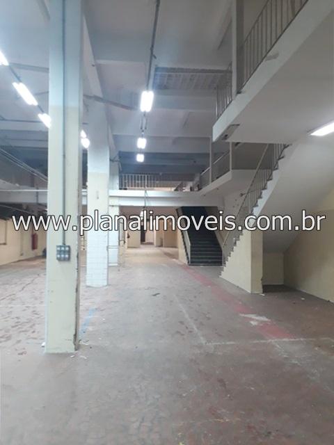 Depósito-Galpão-Armazém para alugar, 1000m² - Foto 1