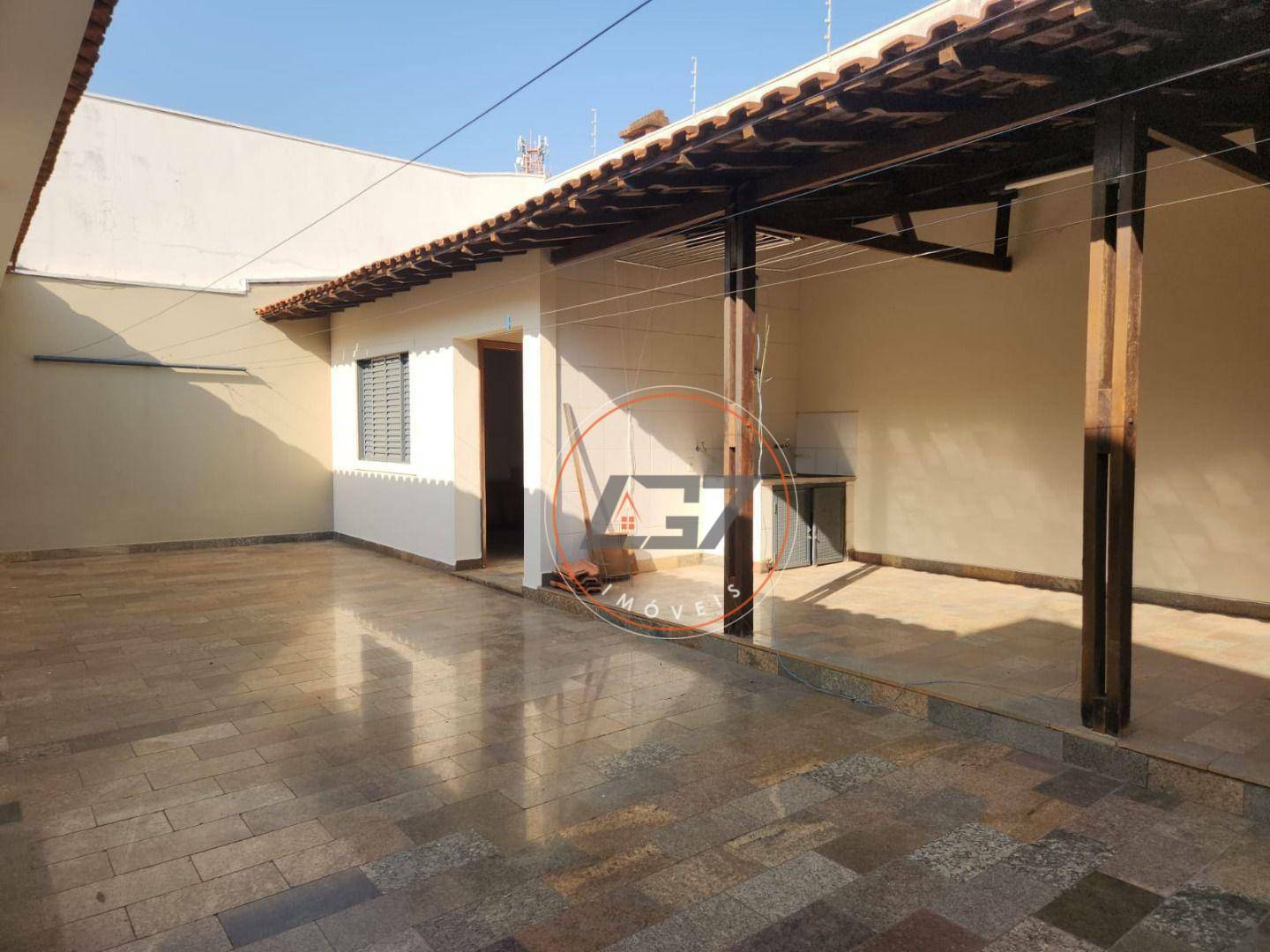 Casa para alugar com 3 quartos, 300M2 - Foto 14