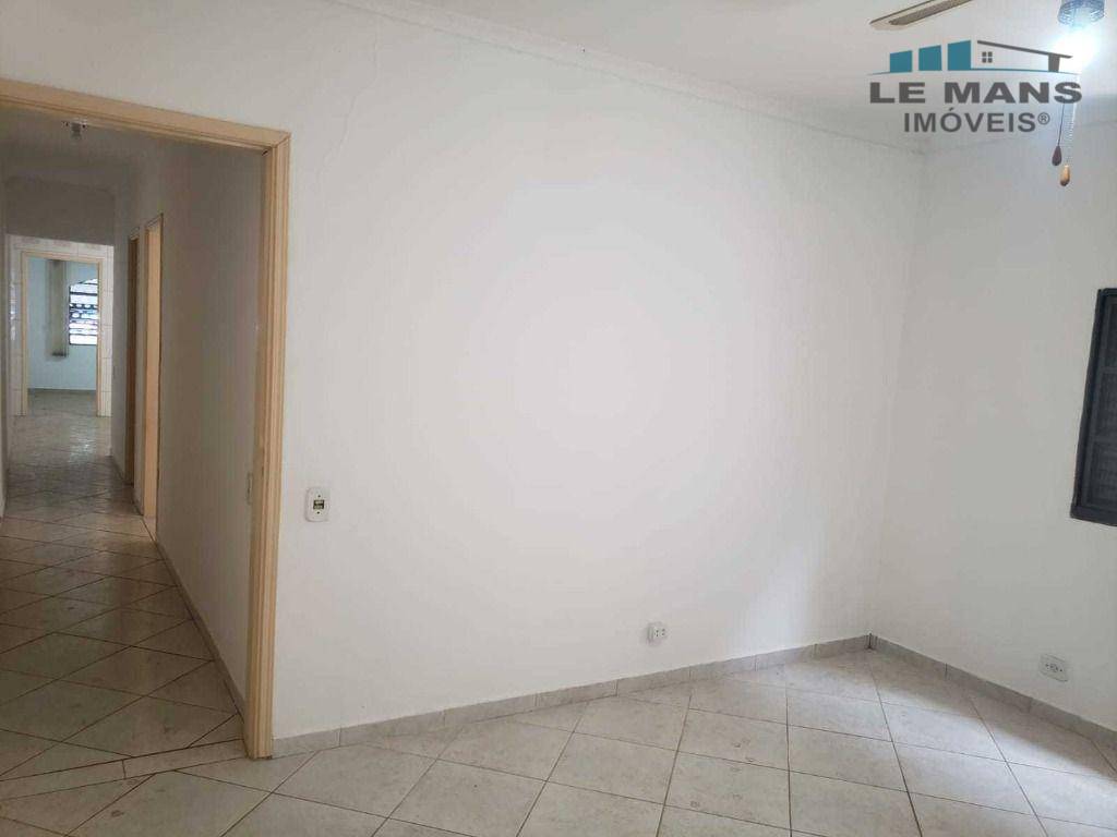 Casa à venda com 2 quartos, 120m² - Foto 8