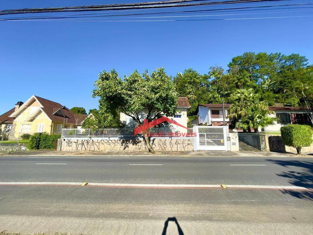 Casa à venda com 3 quartos, 200m² - Foto 37