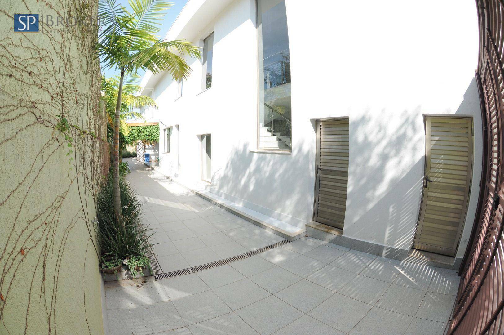 Casa de Condomínio à venda e aluguel com 8 quartos, 1350m² - Foto 41