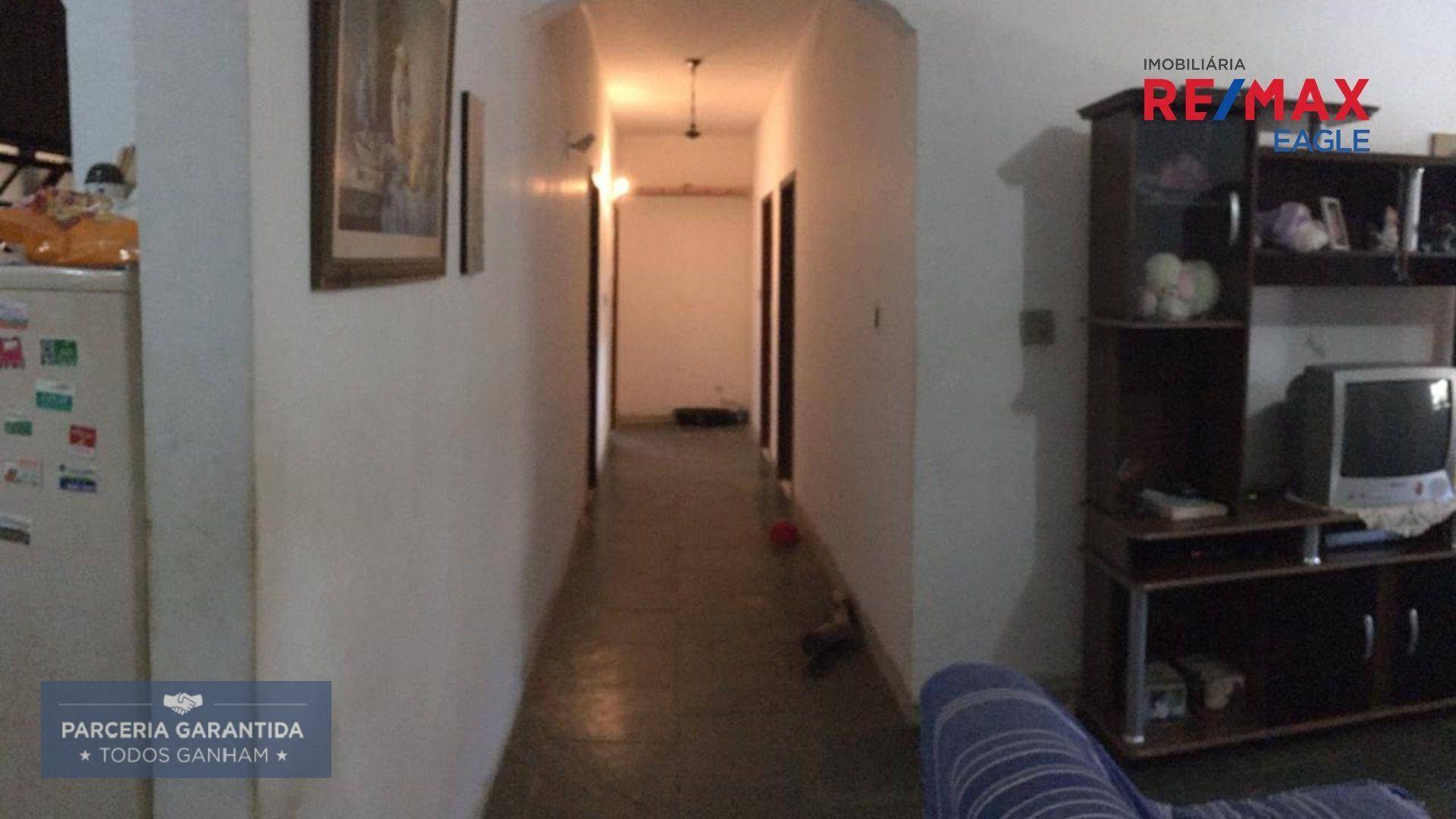 Chácara à venda com 5 quartos, 300m² - Foto 9