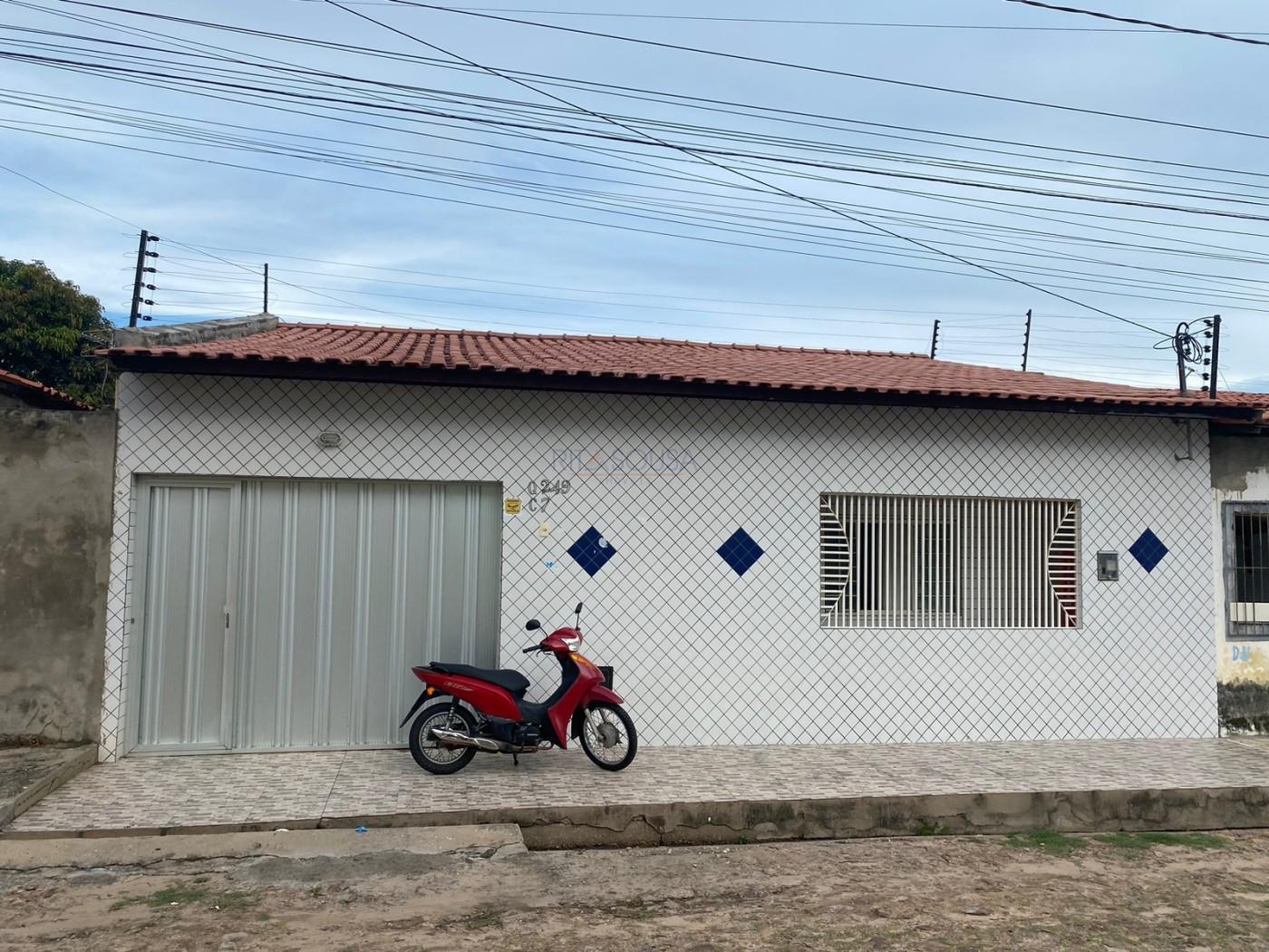 Casa à venda com 3 quartos, 100m² - Foto 2
