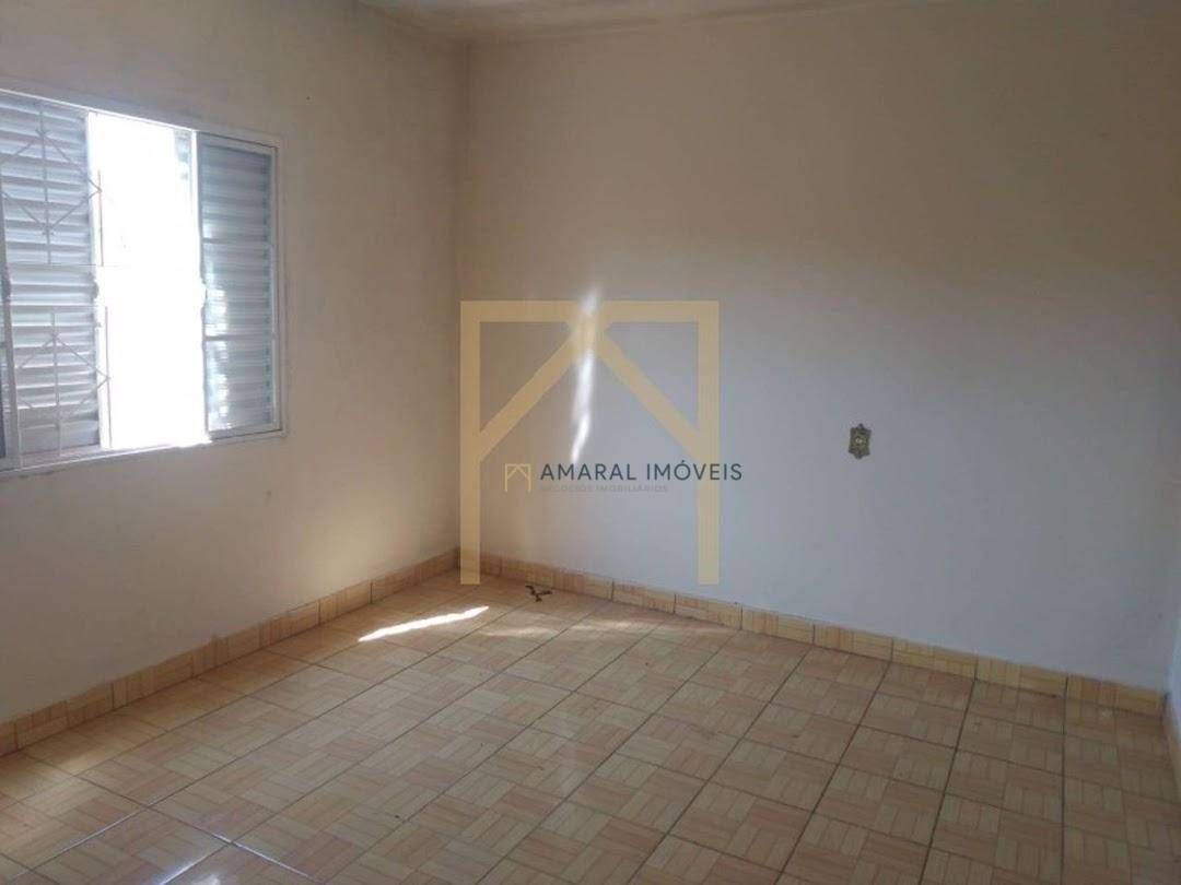 Casa à venda com 3 quartos, 92m² - Foto 4