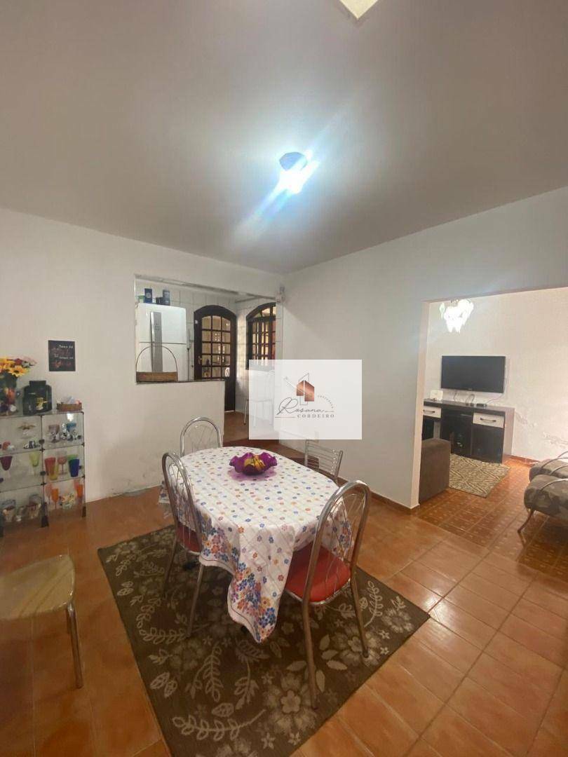 Sobrado à venda com 3 quartos, 188m² - Foto 4