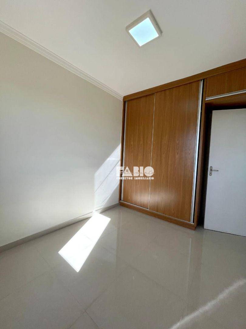 Apartamento à venda com 2 quartos, 62m² - Foto 8