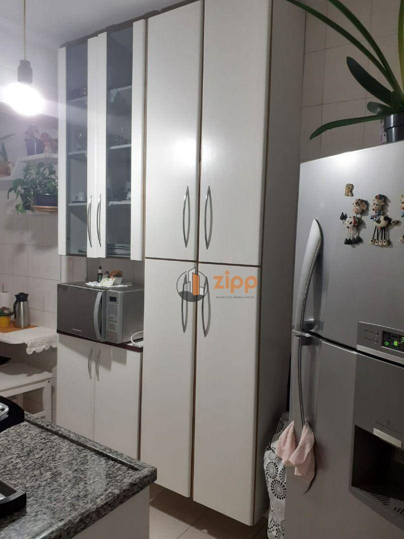 Apartamento à venda com 1 quarto, 46m² - Foto 2