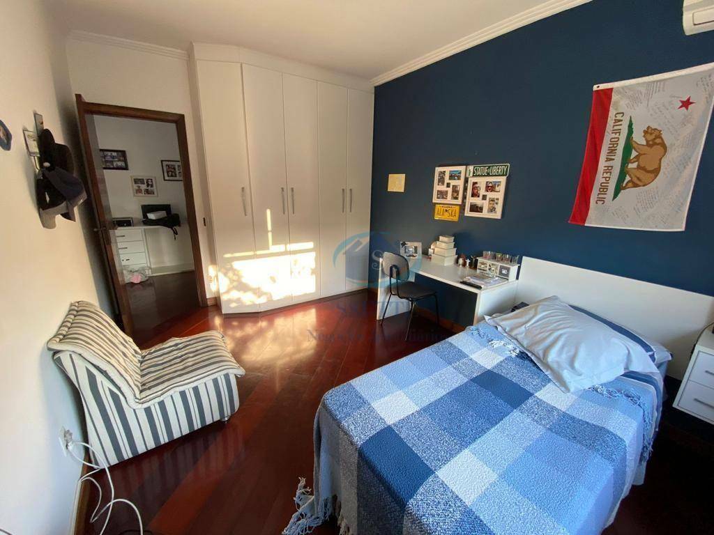 Casa à venda com 4 quartos, 238m² - Foto 12