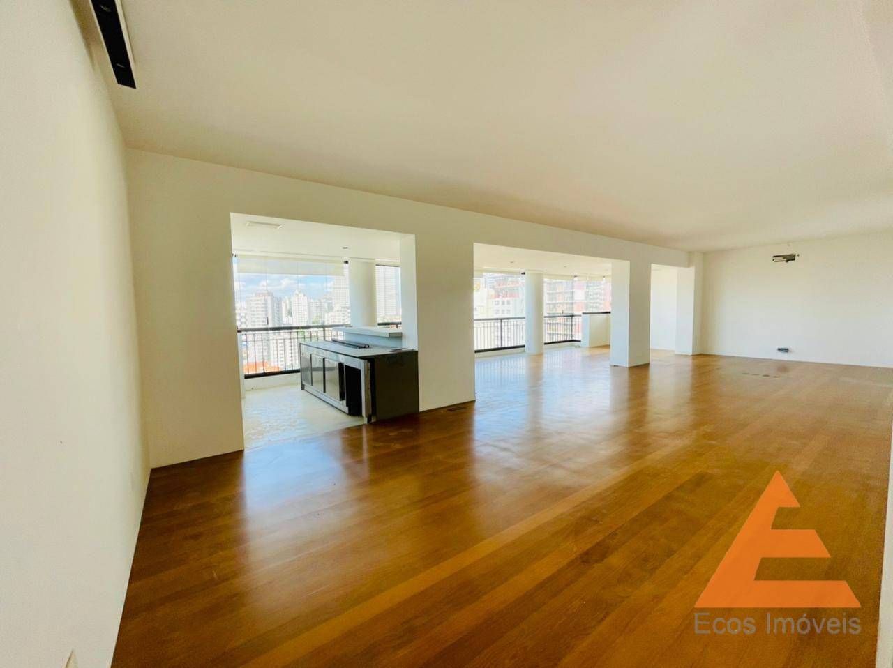 Apartamento à venda com 3 quartos, 215m² - Foto 2