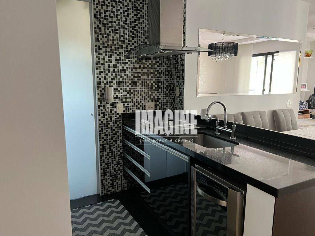 Apartamento à venda com 2 quartos, 84m² - Foto 11