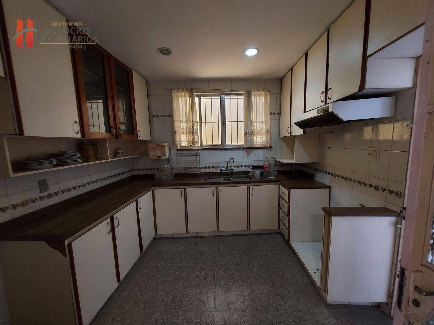 Casa à venda com 5 quartos, 300m² - Foto 18