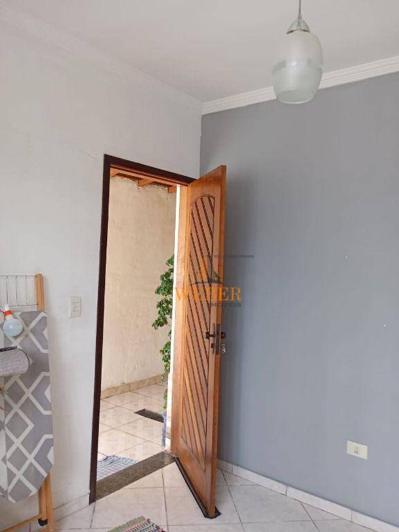 Casa à venda com 2 quartos, 100m² - Foto 10