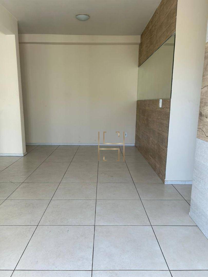 Apartamento à venda com 3 quartos, 70m² - Foto 12