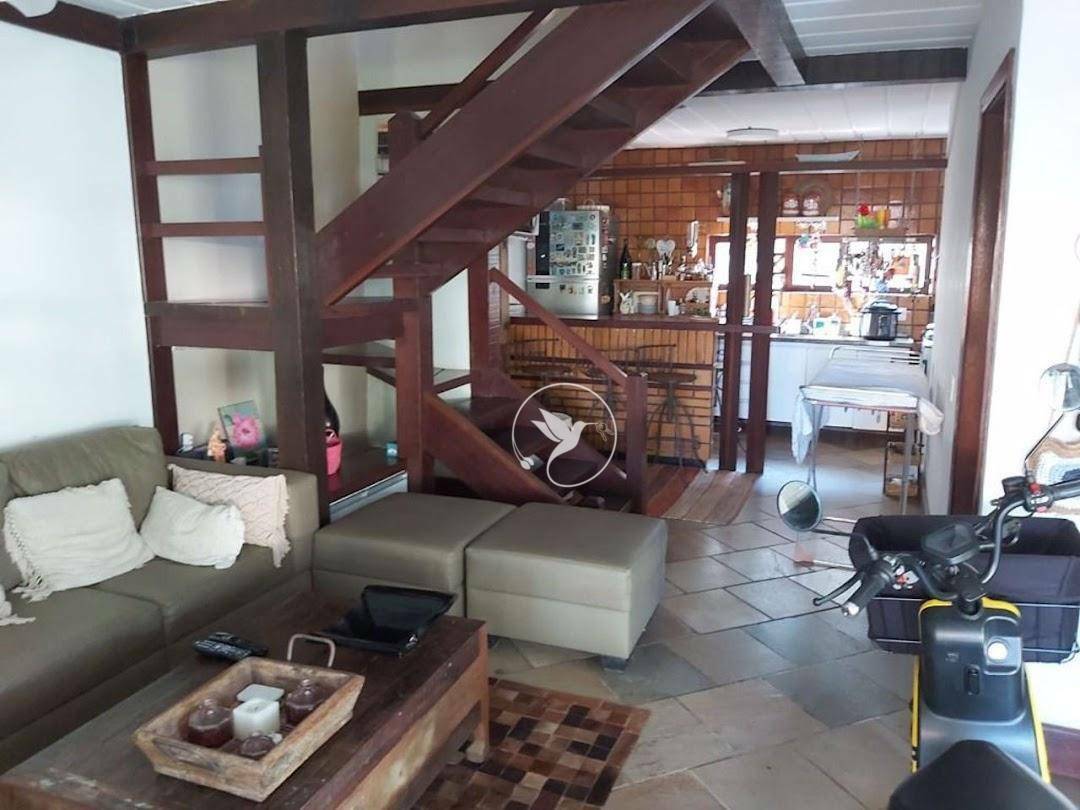 Casa de Condomínio à venda com 3 quartos, 240m² - Foto 7