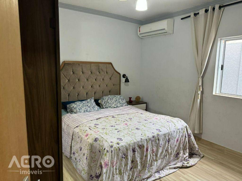 Casa à venda com 2 quartos, 200m² - Foto 14