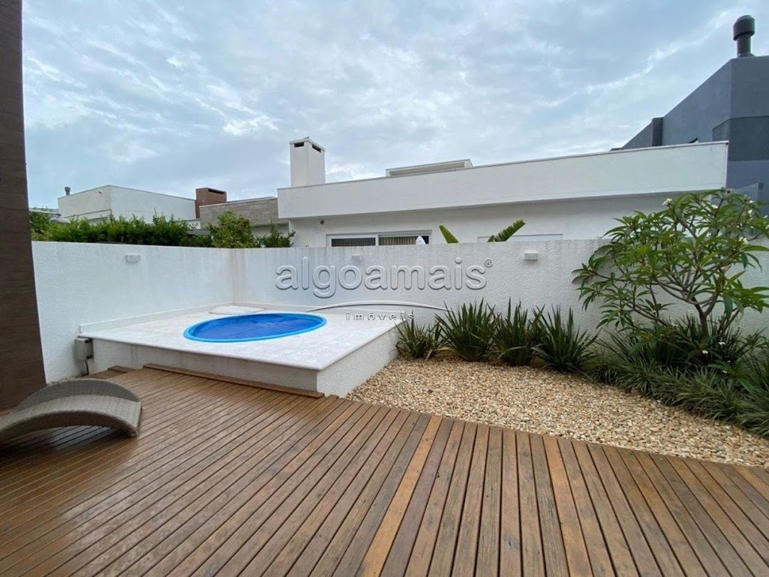 Casa de Condomínio à venda com 4 quartos, 225m² - Foto 18