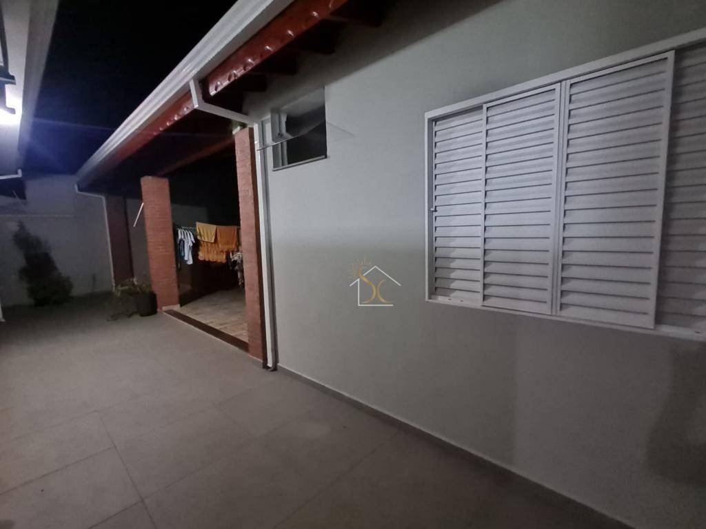 Casa à venda com 3 quartos, 174m² - Foto 11