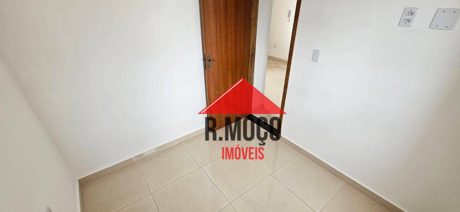 Apartamento à venda com 2 quartos, 40m² - Foto 22