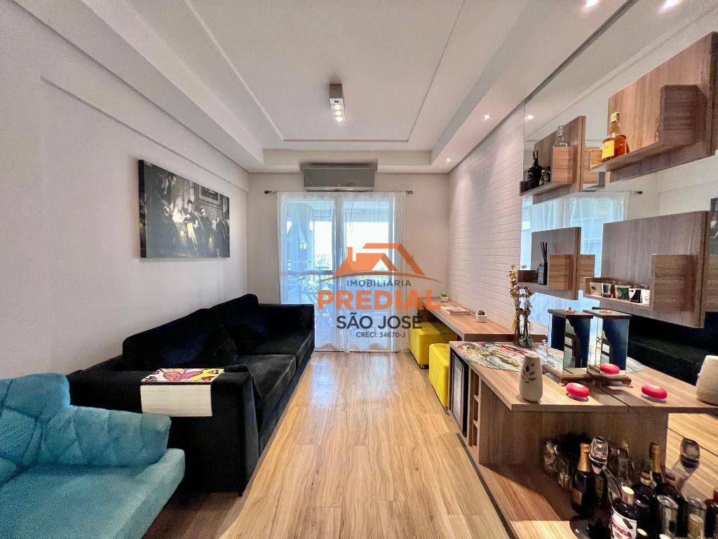 Apartamento à venda com 2 quartos, 75m² - Foto 5