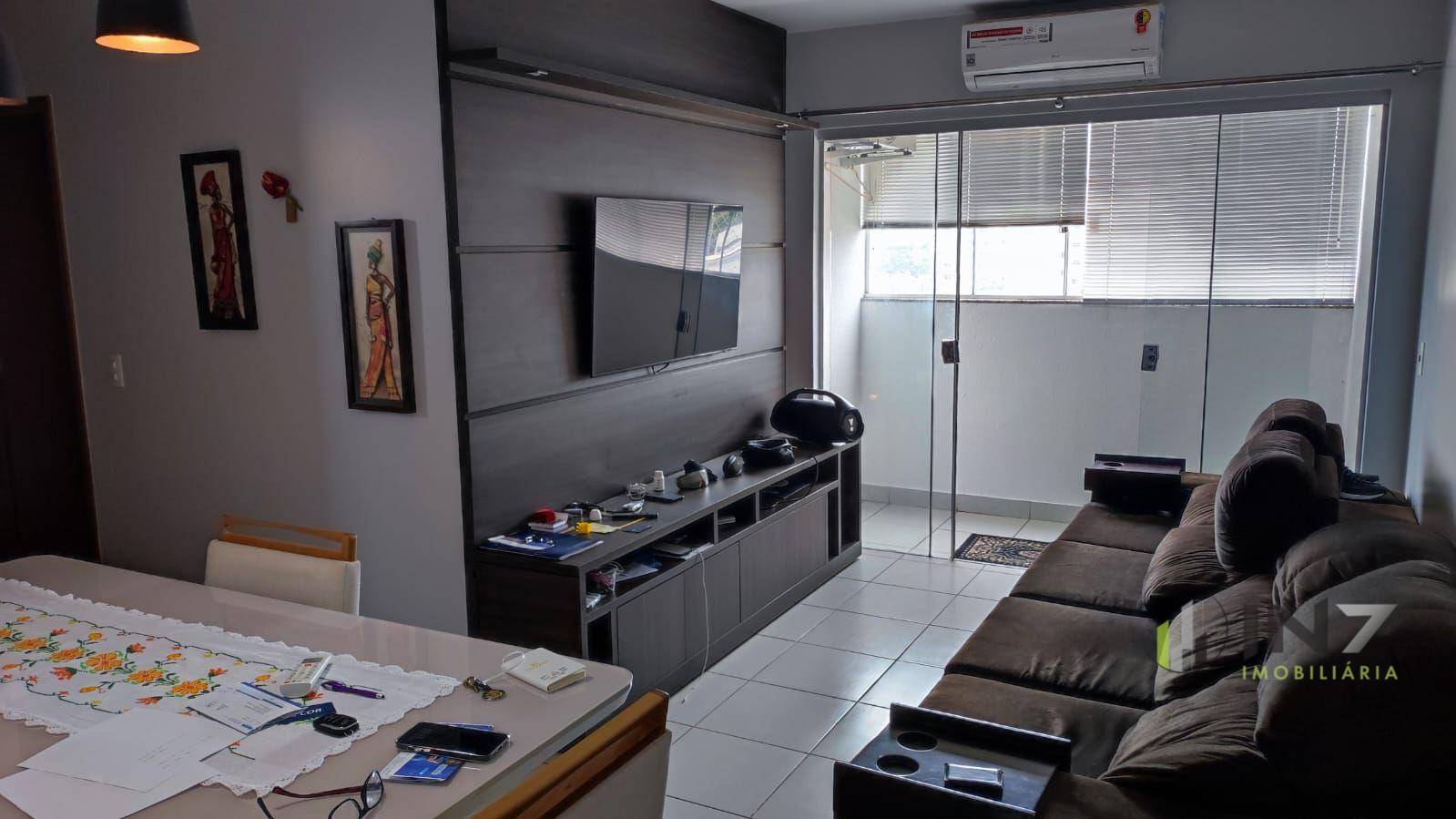 Apartamento à venda com 2 quartos, 62m² - Foto 1