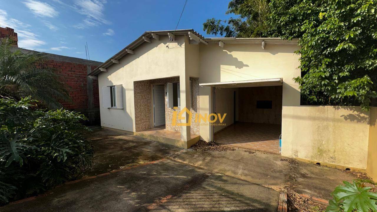 Casa à venda com 2 quartos, 126m² - Foto 1