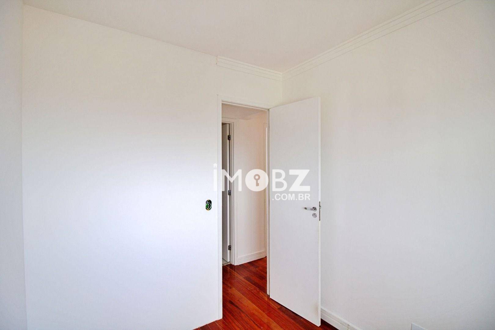 Apartamento à venda com 3 quartos, 70m² - Foto 15