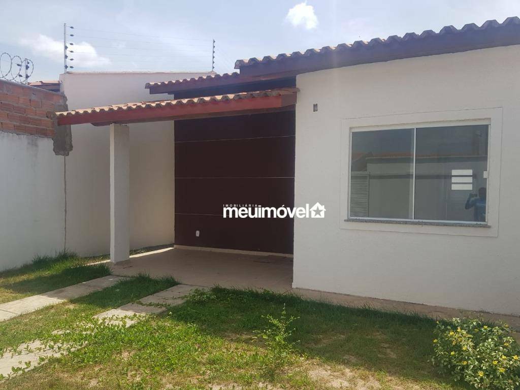 Casa à venda com 2 quartos, 52m² - Foto 2