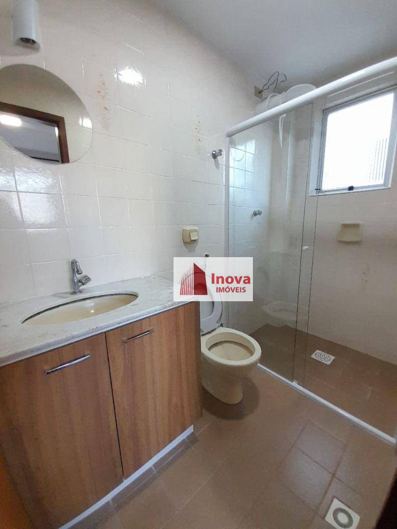 Apartamento para alugar com 3 quartos, 95m² - Foto 17