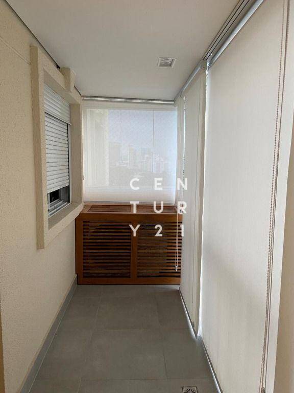 Apartamento à venda com 2 quartos, 72m² - Foto 11