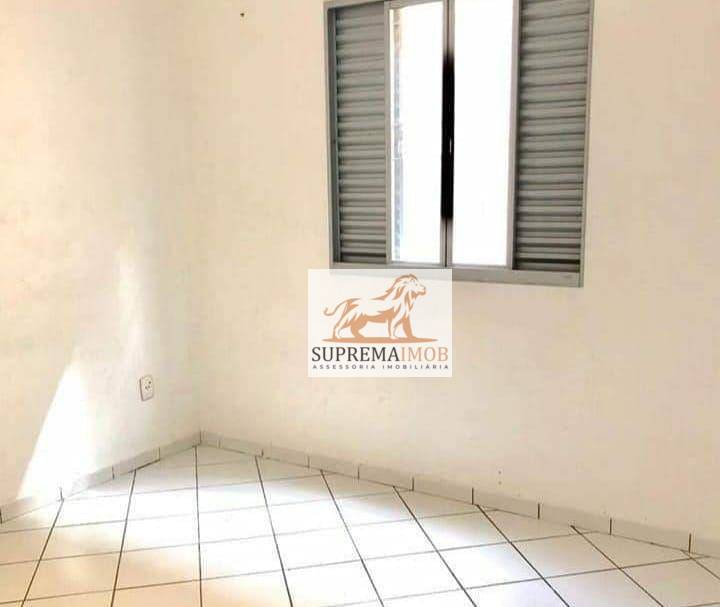 Apartamento à venda com 2 quartos, 67m² - Foto 4