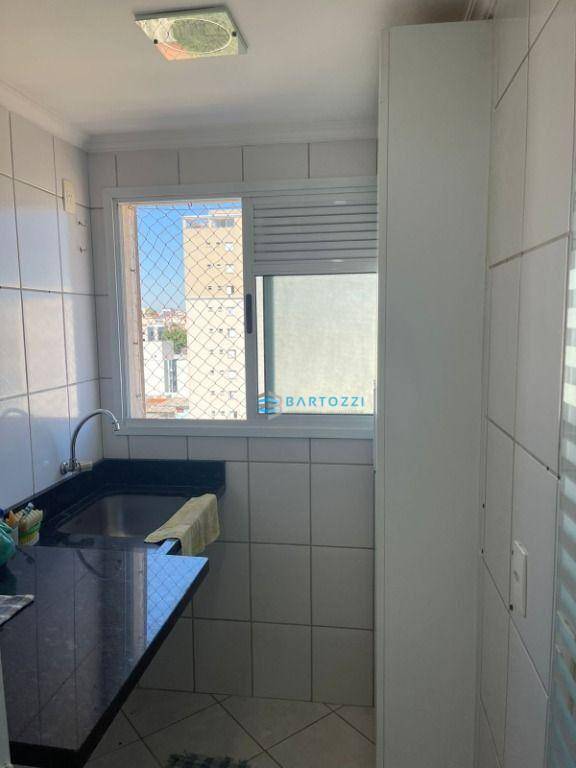 Apartamento à venda com 2 quartos, 70m² - Foto 11