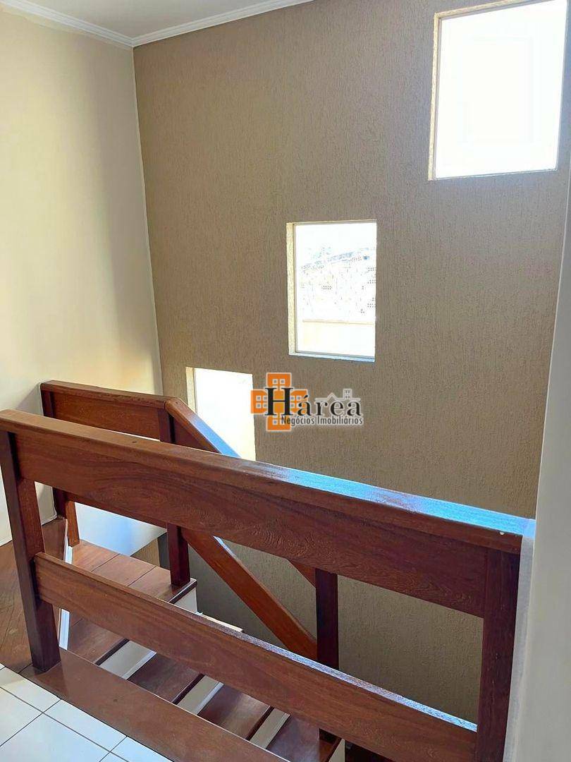 Sobrado à venda com 3 quartos, 200m² - Foto 12