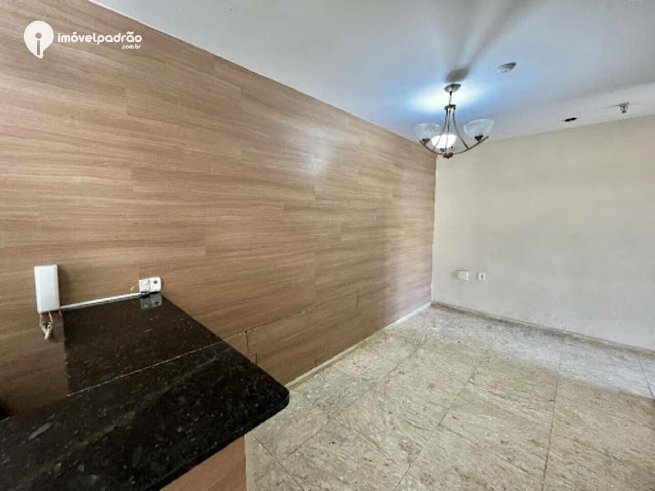 Apartamento à venda com 2 quartos, 86m² - Foto 3